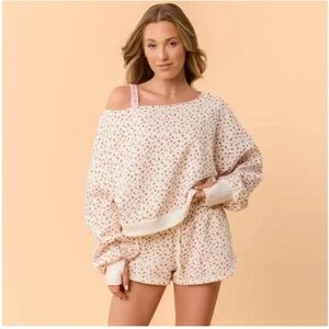 Blogilates - Women's Dance Studio Off the Shoulders Cream- size small